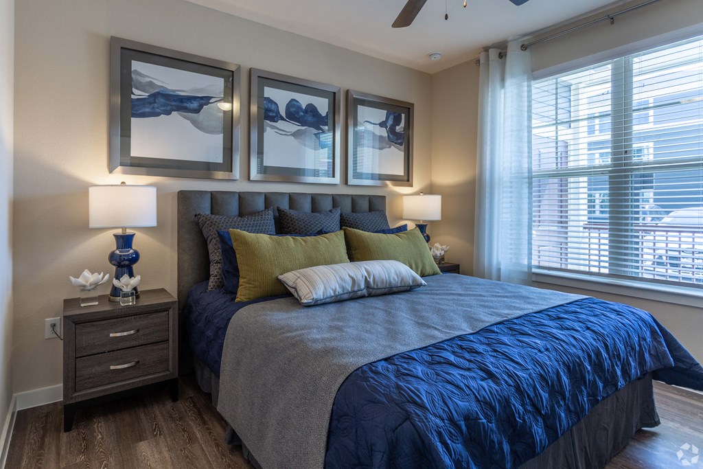 Smart Living On Cullen Apartment Homes, 13555 Cullen Blvd, Houston, TX